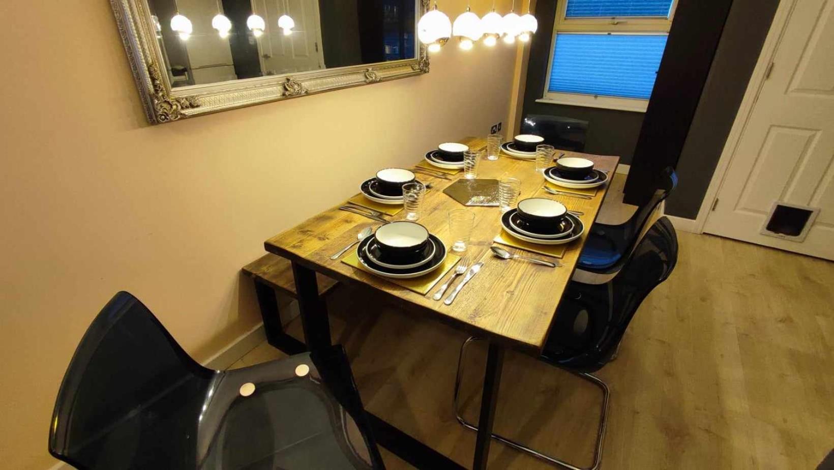 Duplex Apartment In Leeds With King Size Bed - Long Stay Rates Available Luaran gambar