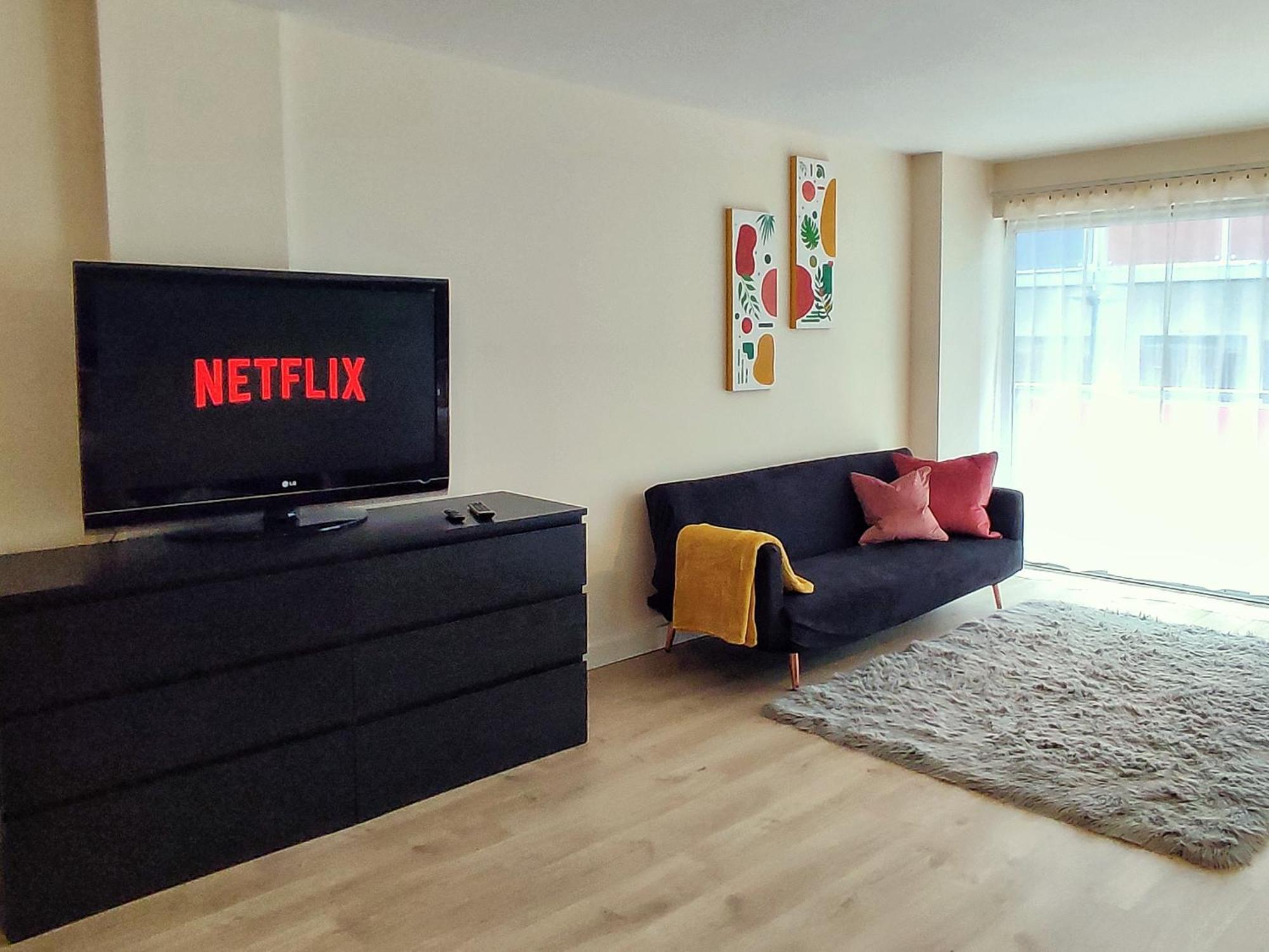 Duplex Apartment In Leeds With King Size Bed - Long Stay Rates Available Luaran gambar